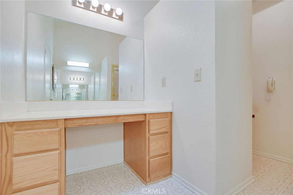 15920 Foxwood