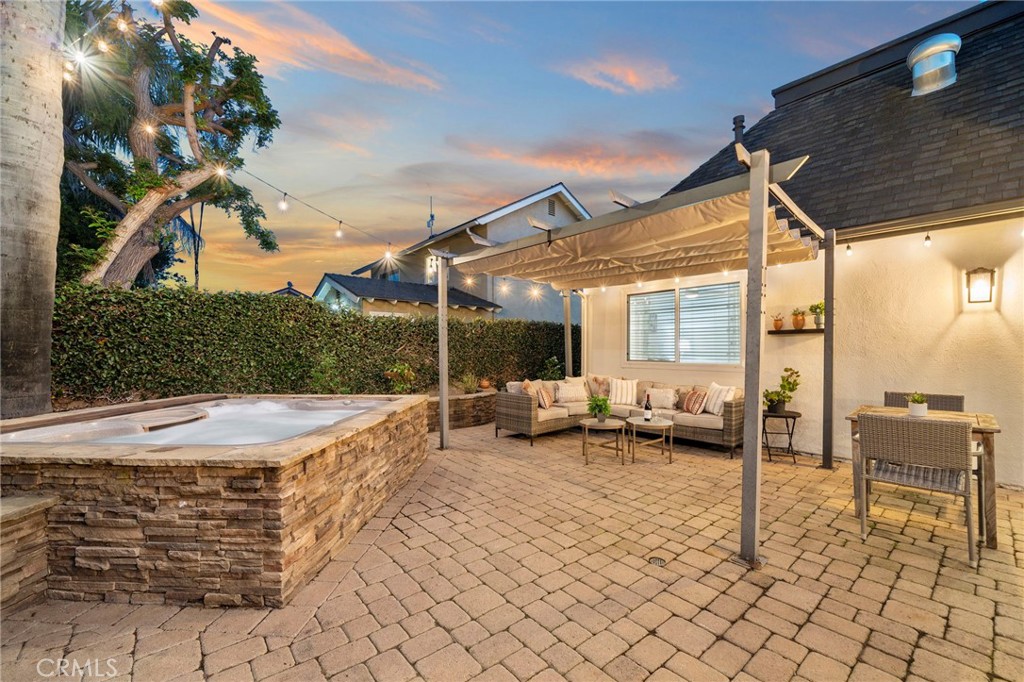 10763 El Centro Avenue