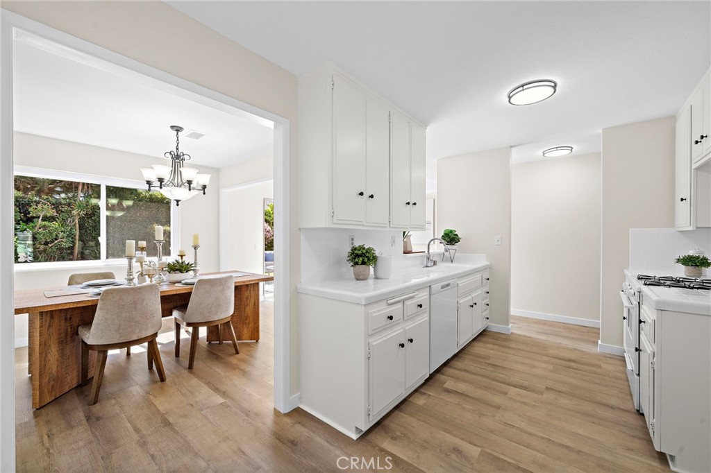 10830 La Terraza Avenue