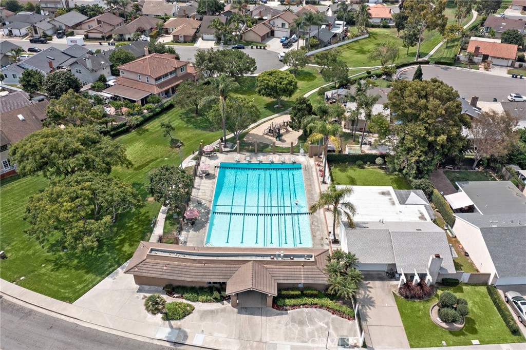 10830 La Terraza Avenue