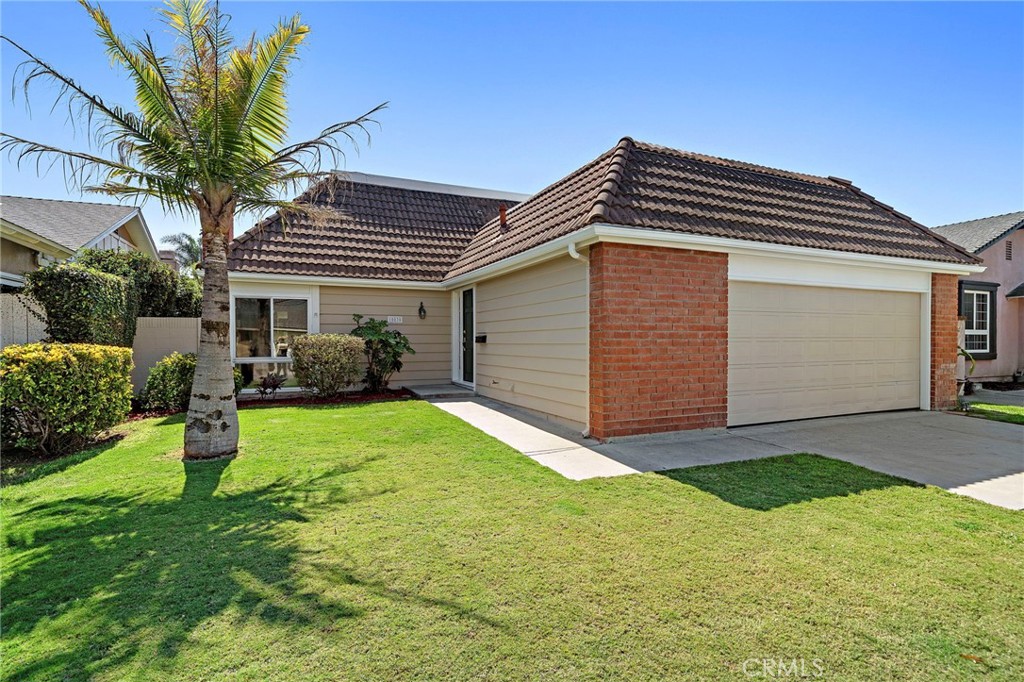 10830 La Terraza Avenue