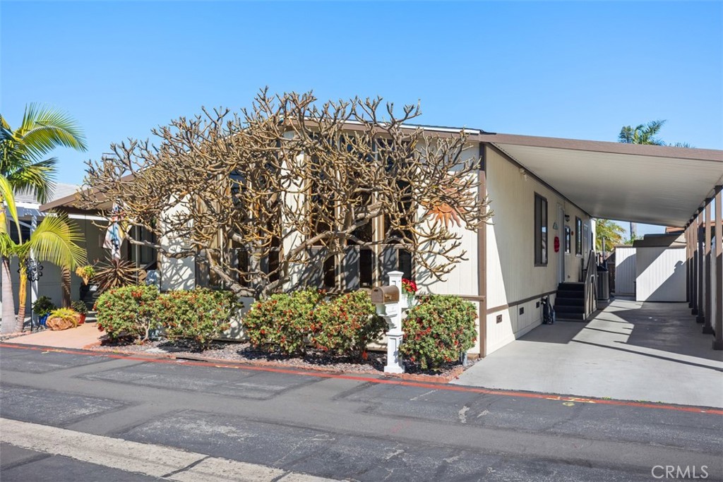 16444 Bolsa Chica 85