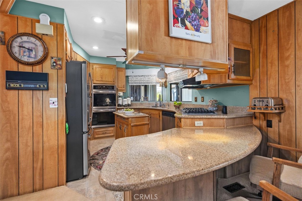 16444 Bolsa Chica 85