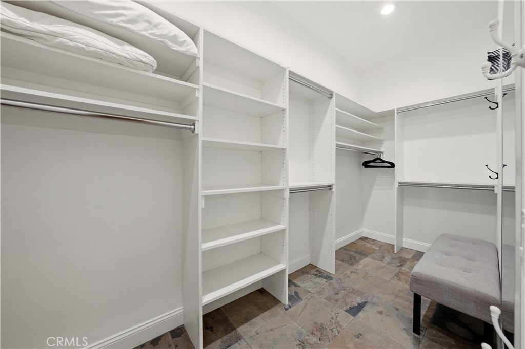 47855 White Fox Court