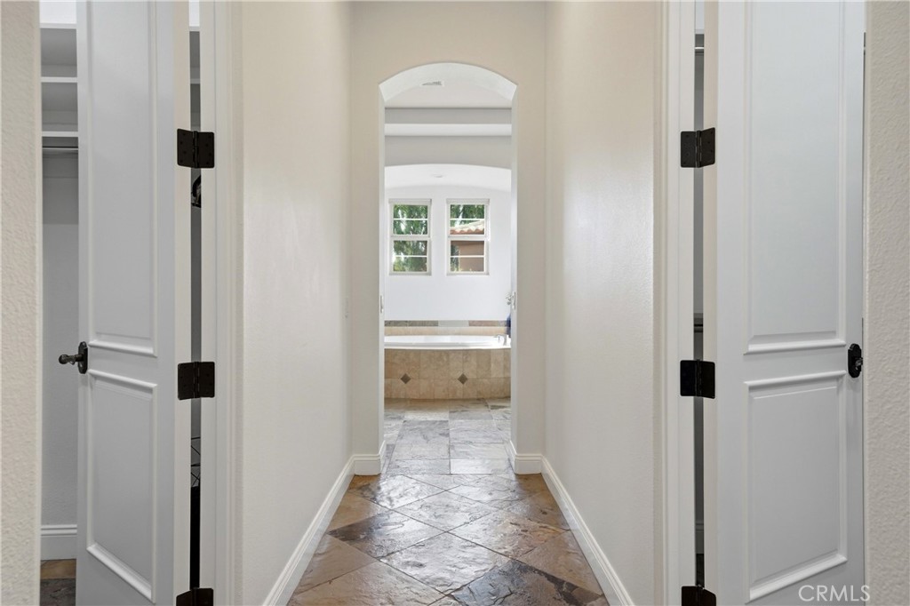 47855 White Fox Court