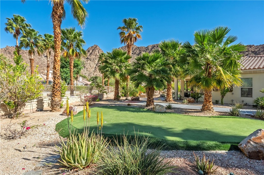 47855 White Fox Court