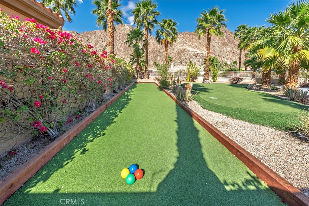 47855 White Fox Court