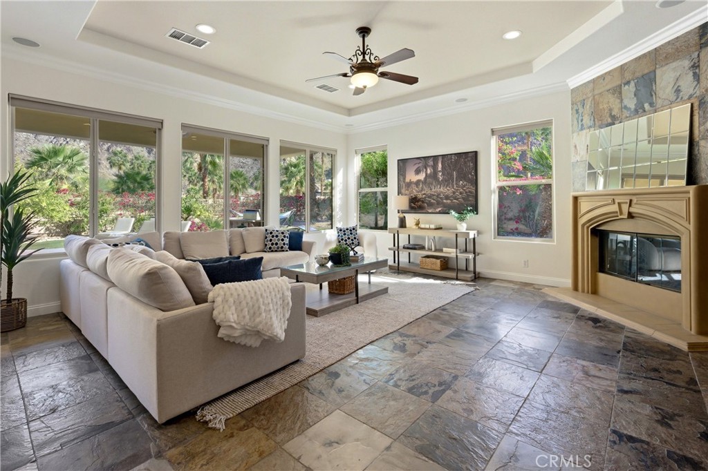 47855 White Fox Court