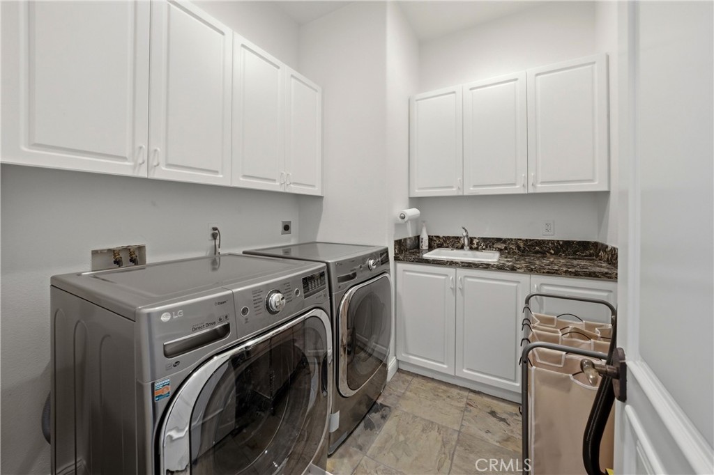 47855 White Fox Court