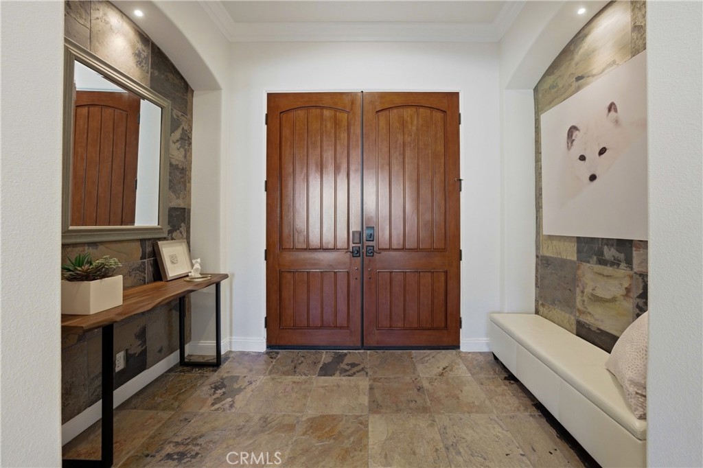 47855 White Fox Court