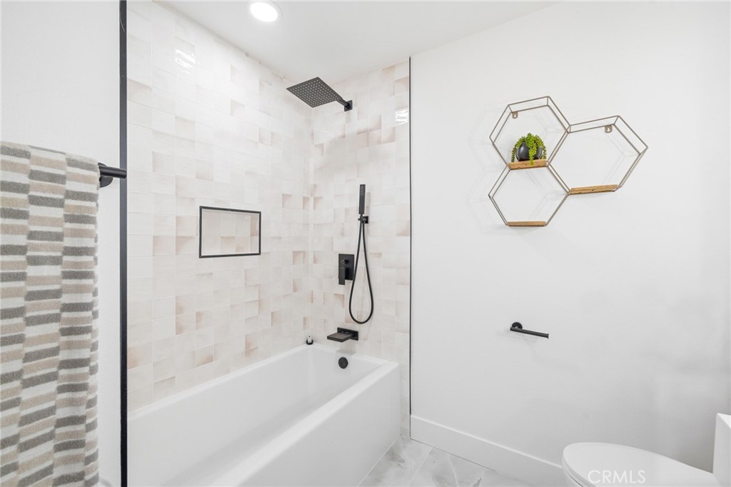 22706 Wood Lake Lane