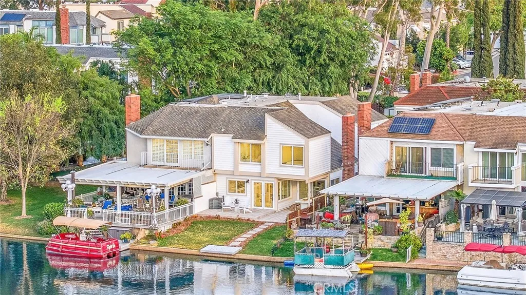 22706 Wood Lake Lane