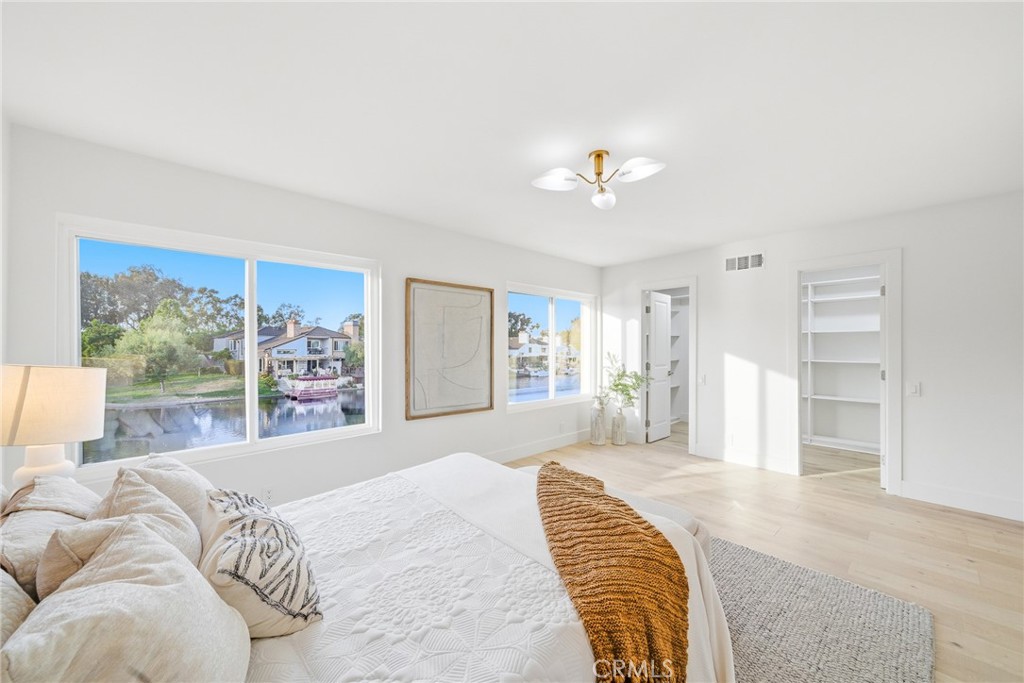 22706 Wood Lake Lane