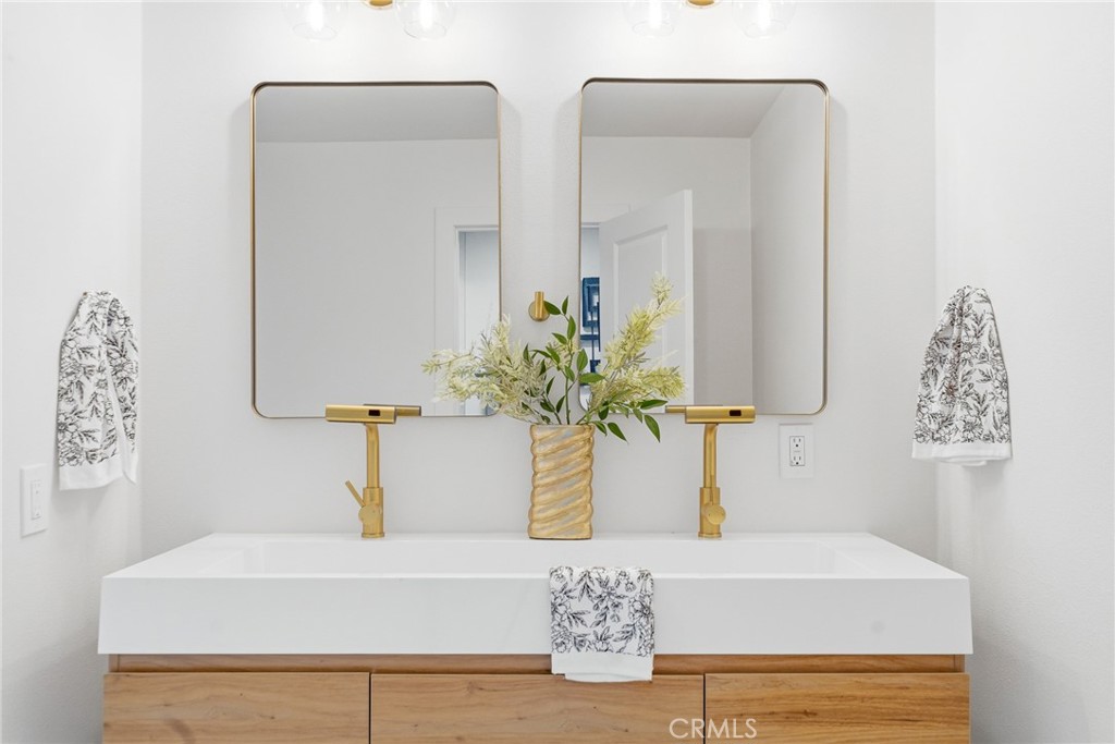 22706 Wood Lake Lane