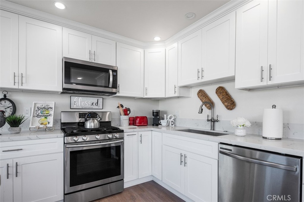 33831 El Encanto Avenue C