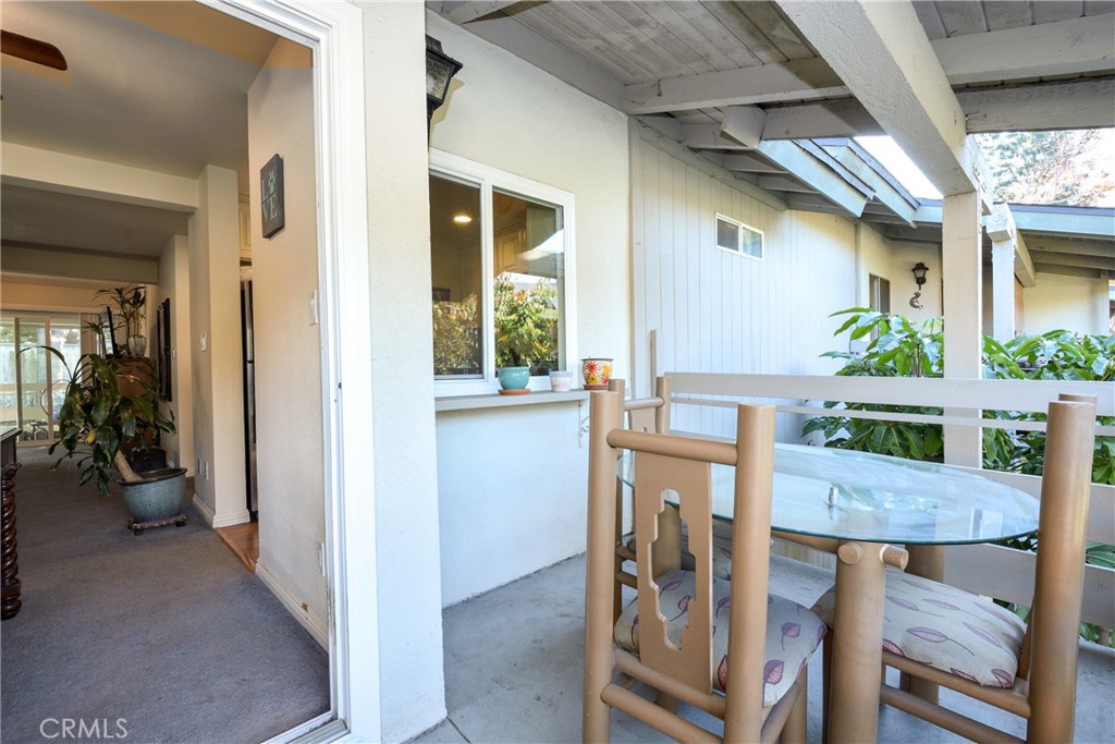 23732 Hillhurst Drive 38