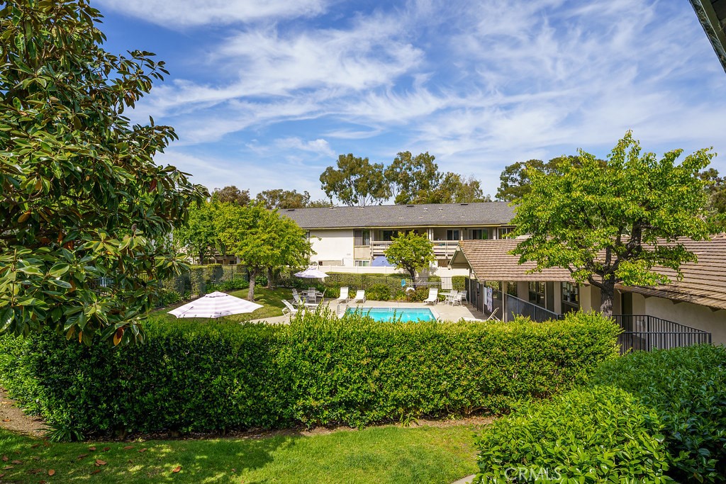 23732 Hillhurst Drive 38