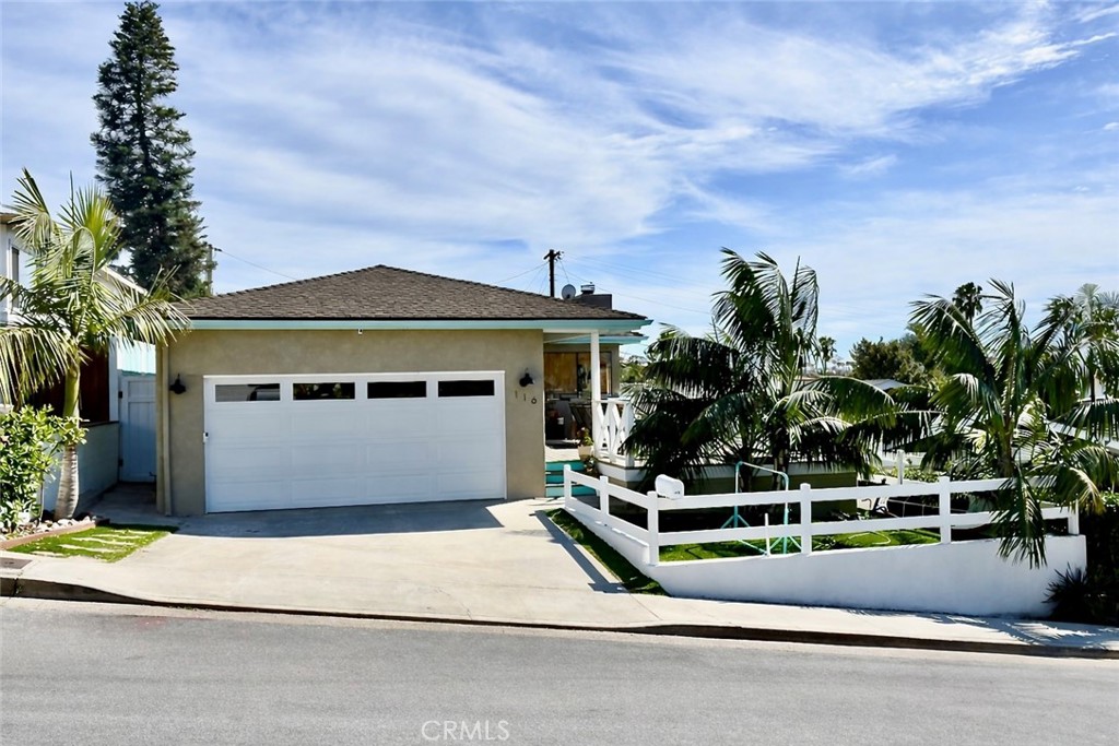 116 Avenida Lucia