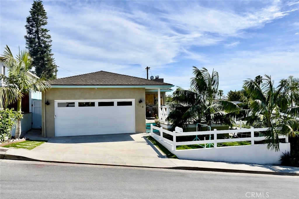 116 Avenida Lucia