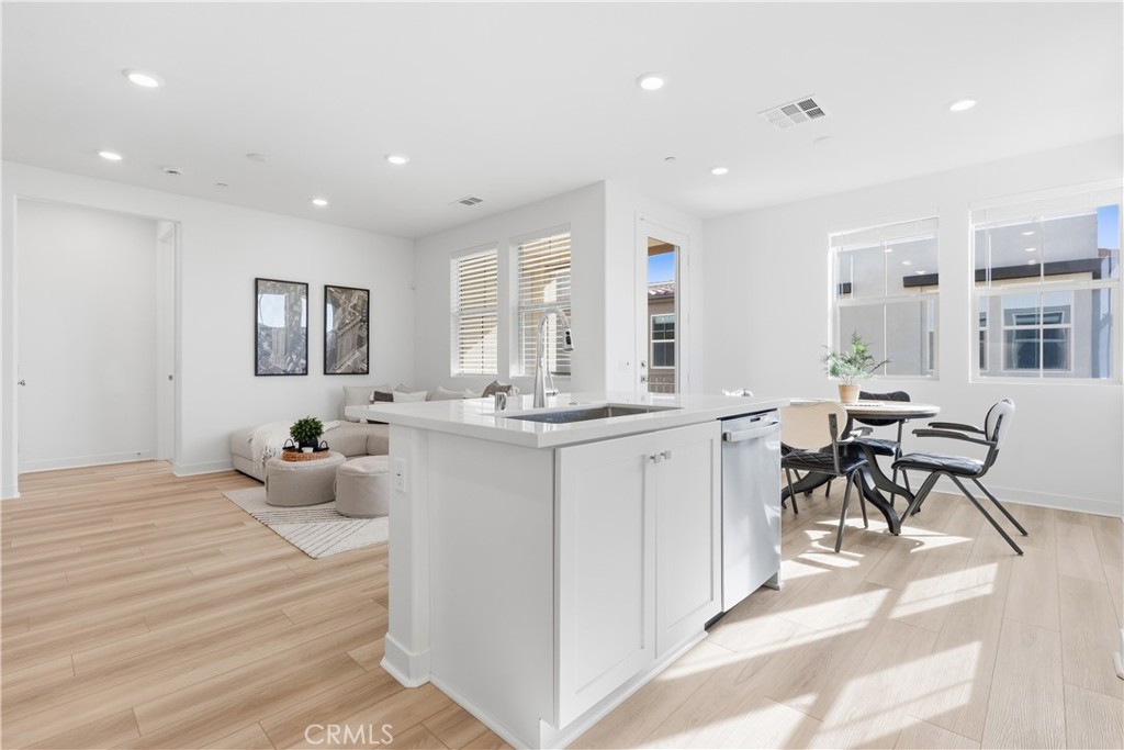 1300 Lasso Way 305