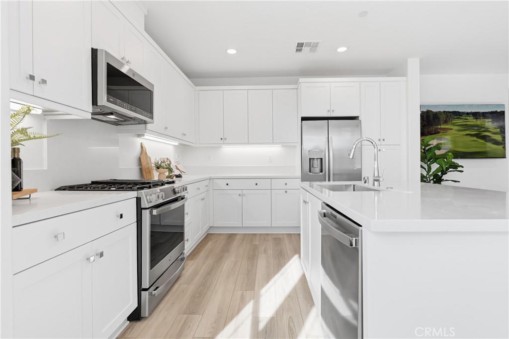 1300 Lasso Way 305