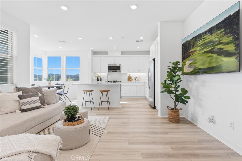 1300 Lasso Way 305