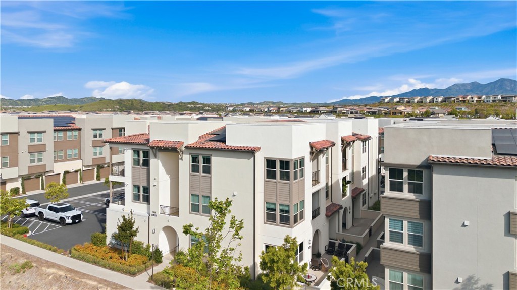 1300 Lasso Way 305