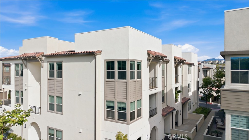 1300 Lasso Way 305