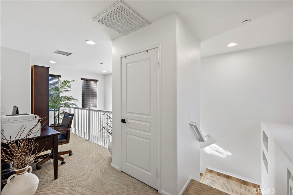 36 Valmont