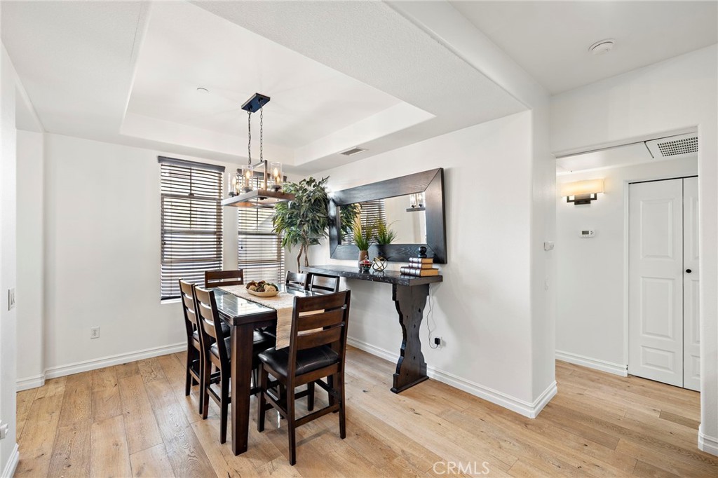 36 Valmont