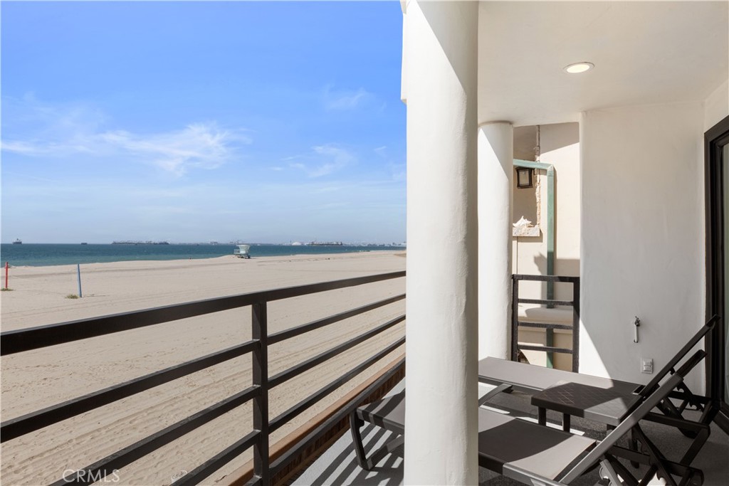5537 E Seaside Walk
