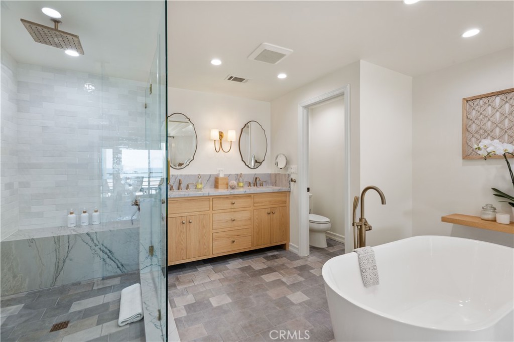 5537 E Seaside Walk