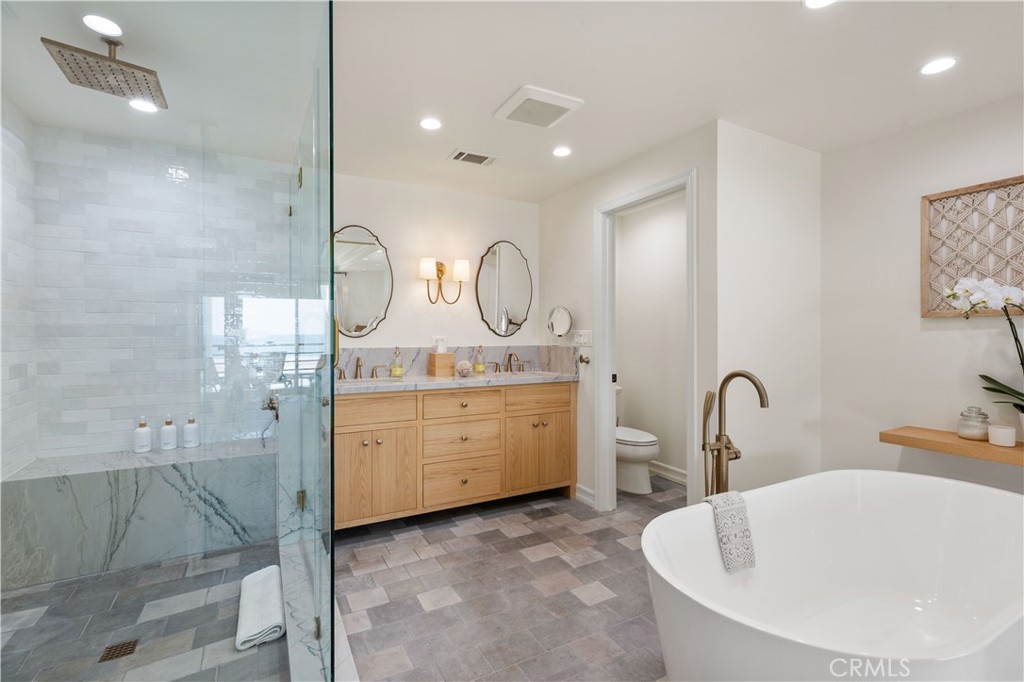 5537 E Seaside Walk