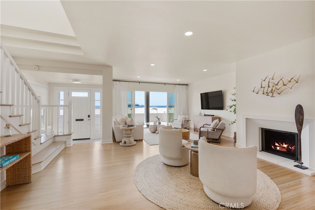 5537 E Seaside Walk