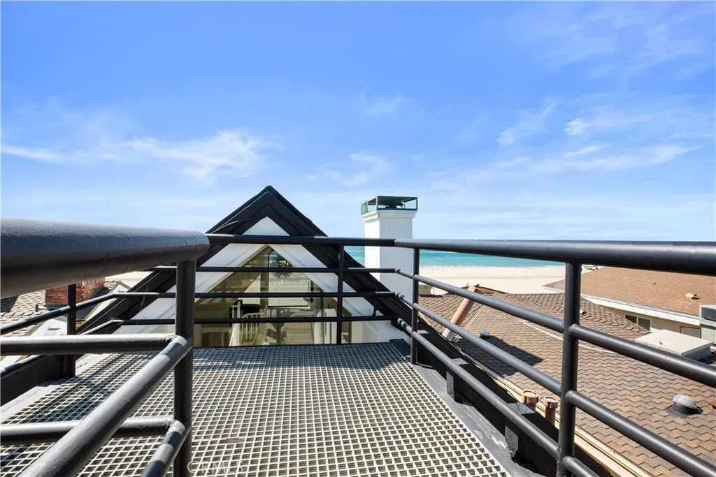 5537 E Seaside Walk