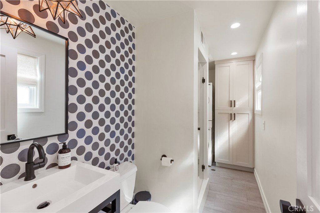 5537 E Seaside Walk