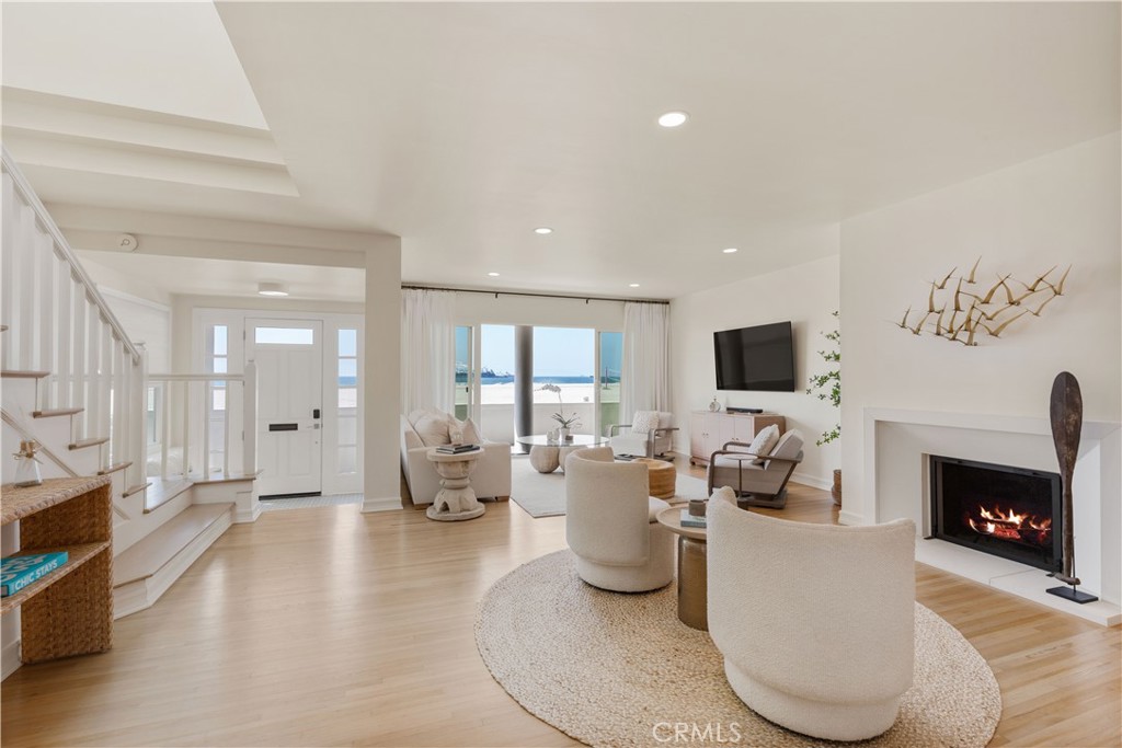 5537 E Seaside Walk