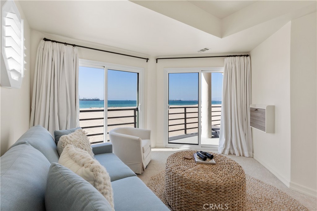 5537 E Seaside Walk