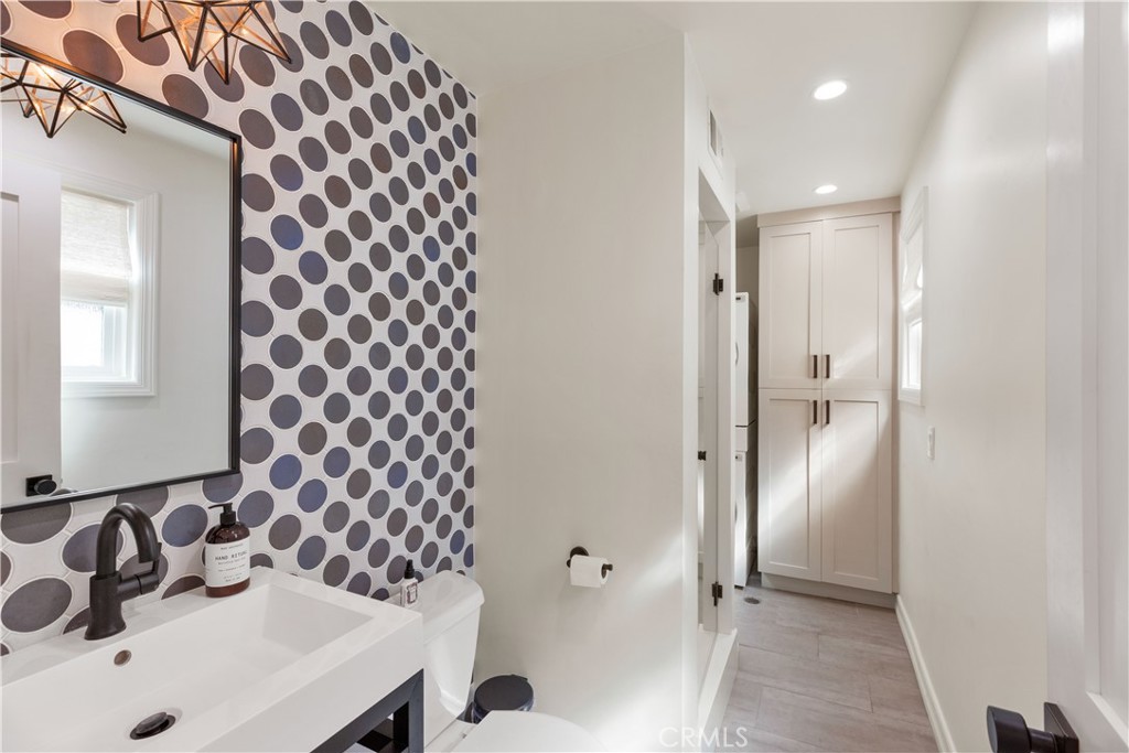 5537 E Seaside Walk