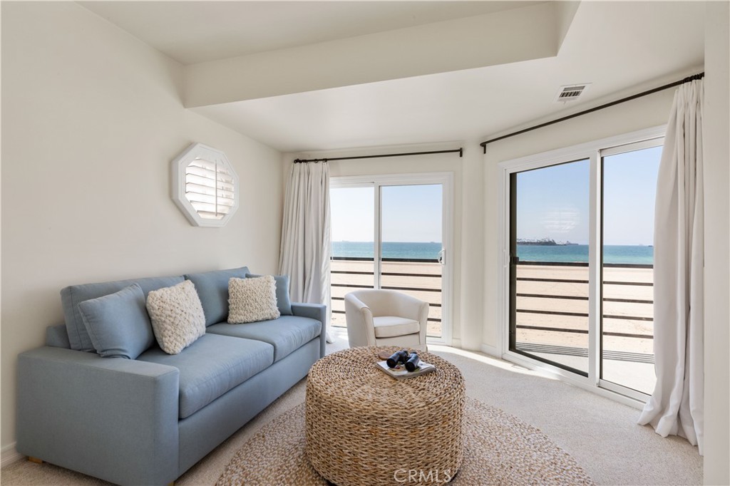 5537 E Seaside Walk