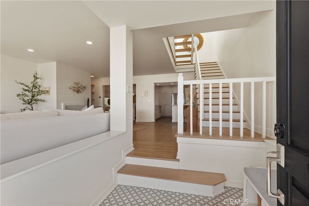 5537 E Seaside Walk