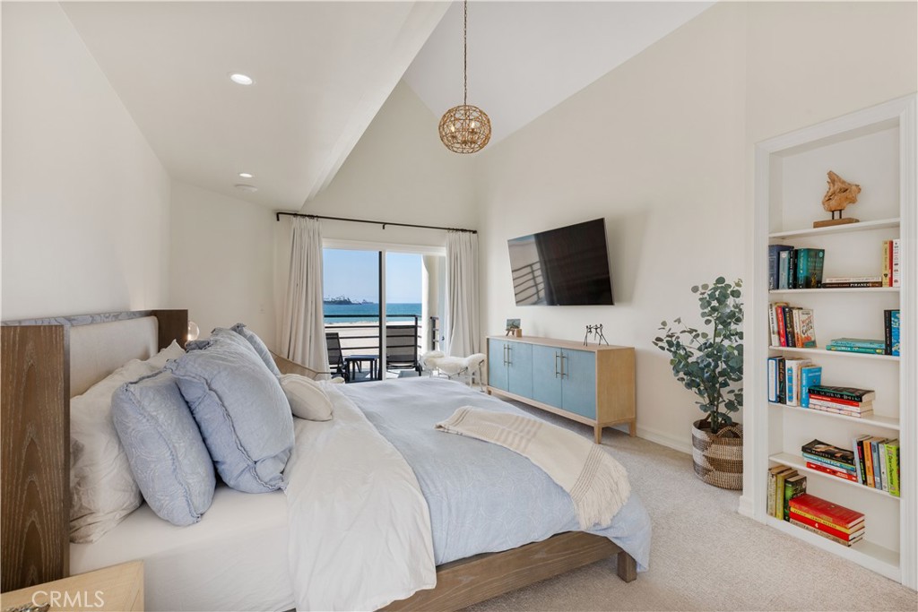 5537 E Seaside Walk