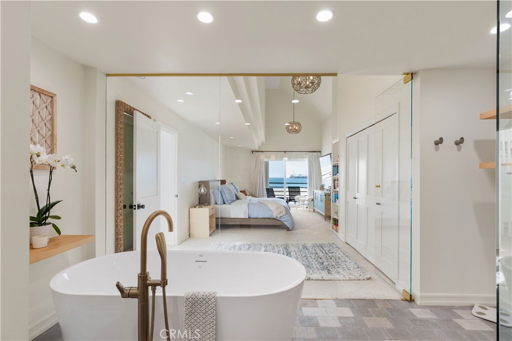 5537 E Seaside Walk