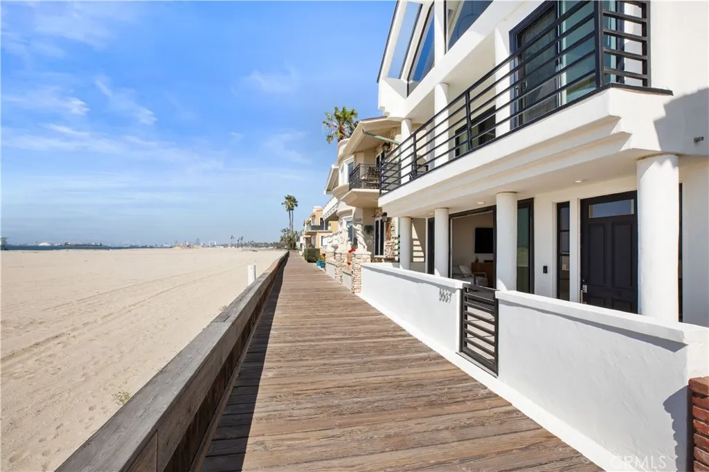 5537 E Seaside Walk