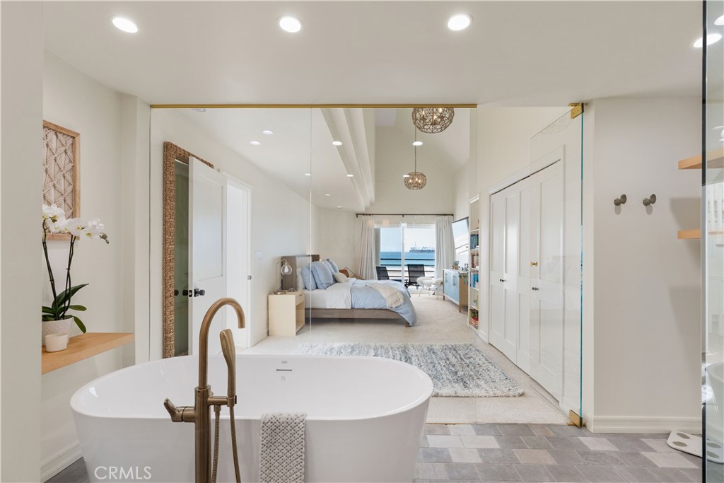 5537 E Seaside Walk