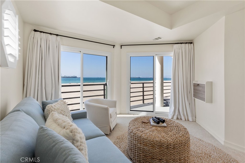 5537 E Seaside Walk