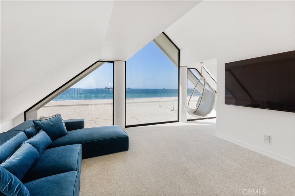 5537 E Seaside Walk