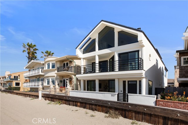 5537 E Seaside WALK