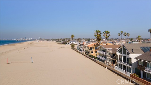 5537 E Seaside WALK