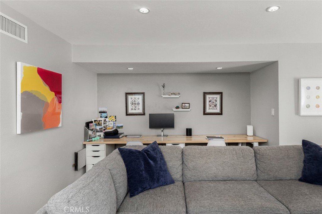 25262 Brigantine Drive